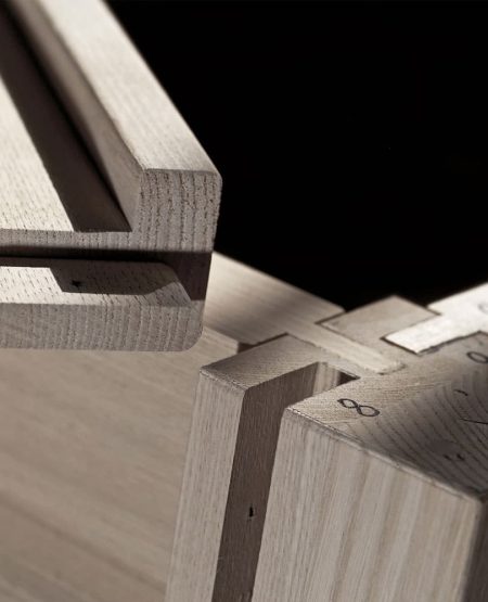 Angoli di una cucina di design in stile toscano di legno che si incastrano